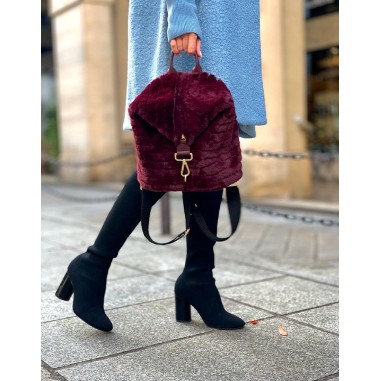 Sac à dos en éco fourrure bordeaux...