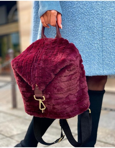 Sac à dos en éco fourrure bordeaux Angela