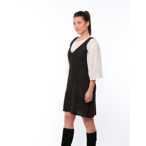Black embroidered trapeze dress Laura Black embroidered trapeze dress Laura