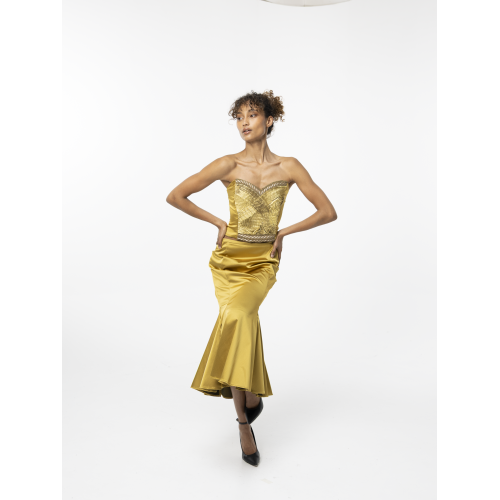 Ensemble en satin or Léonore