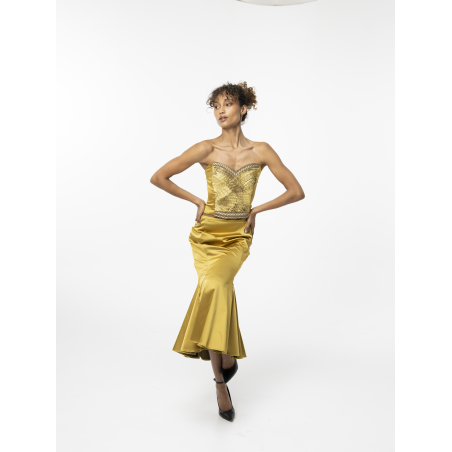 Ensemble en satin or Léonore