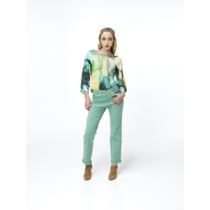 Lyanna Top in jersey with a botanical patchwork print