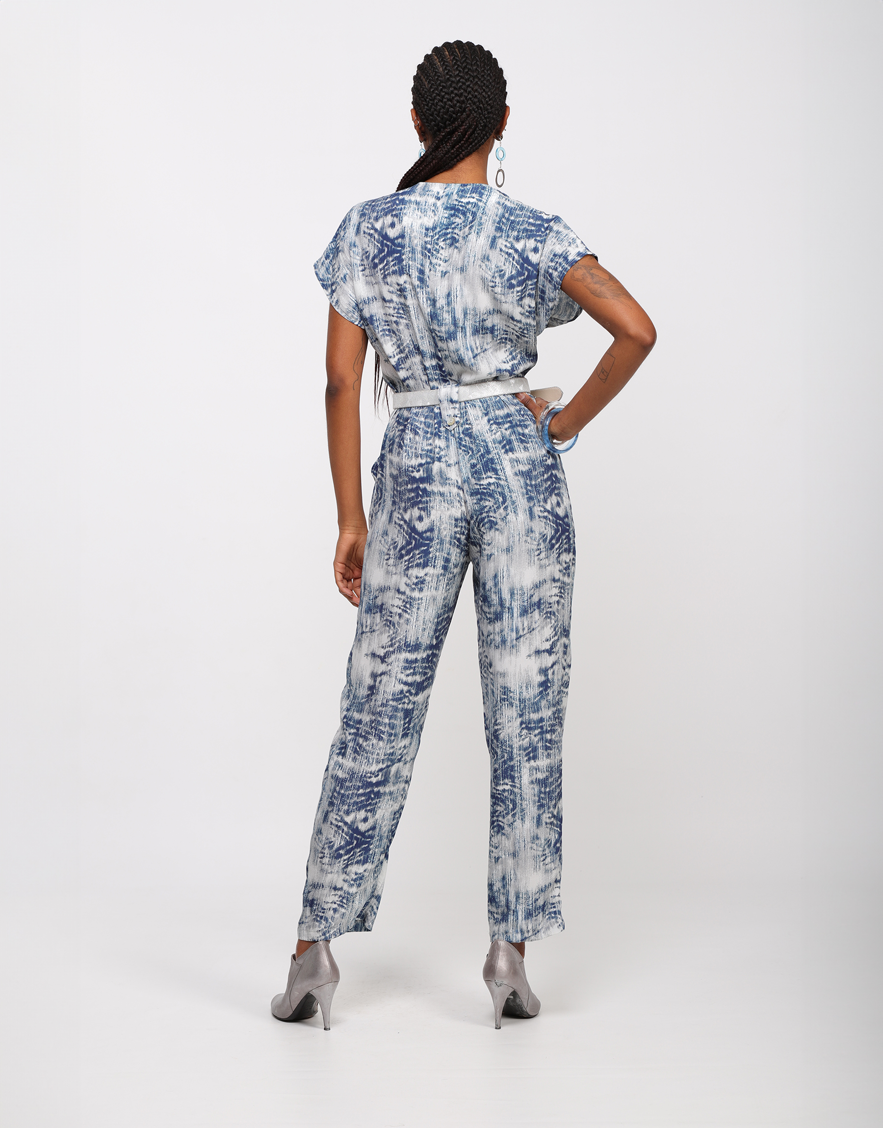 White cotton and viscose jumpsuit with blue and grey tie-dye print