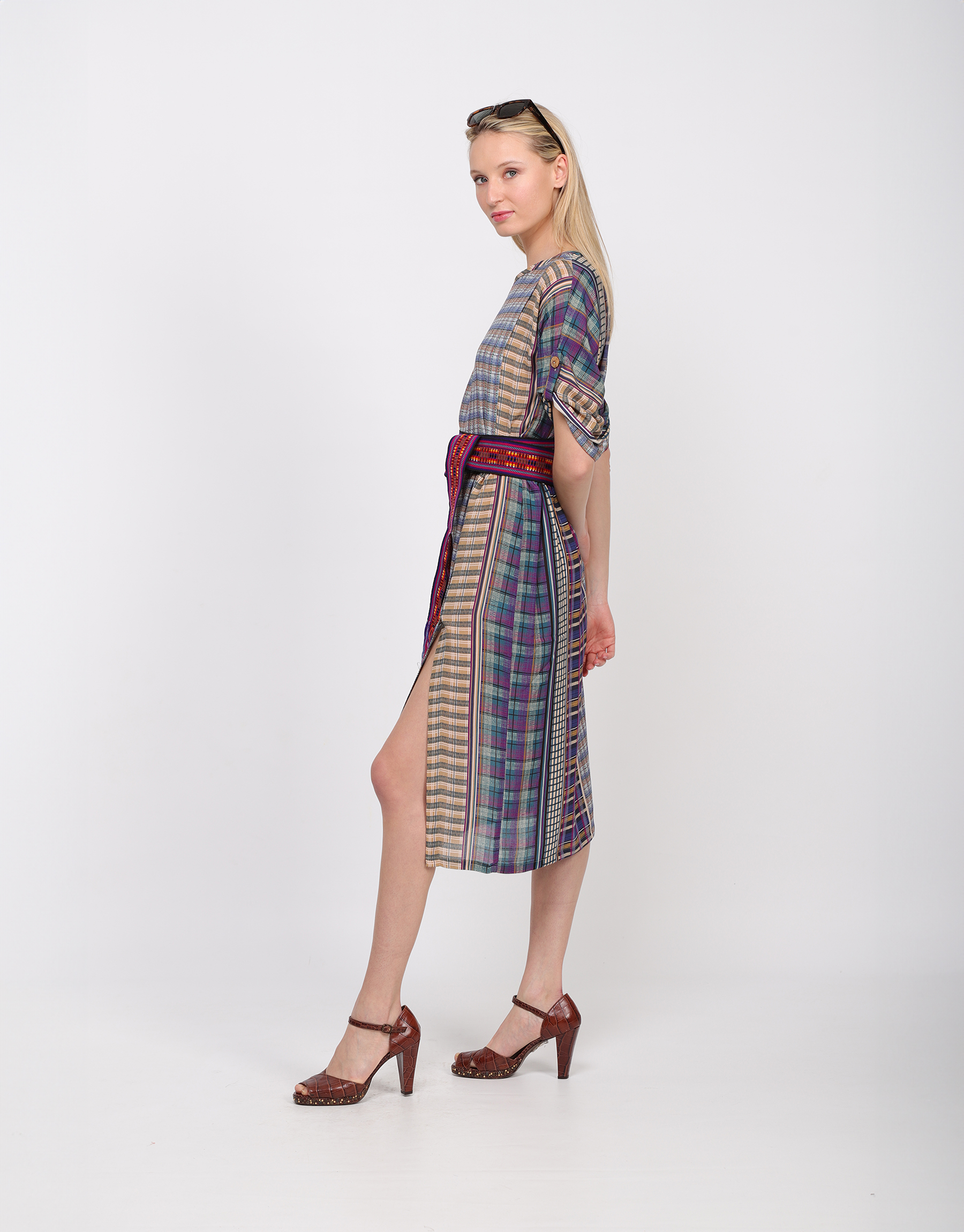 Flowing straight dress in patchwork madras printed viscose in shades of blue