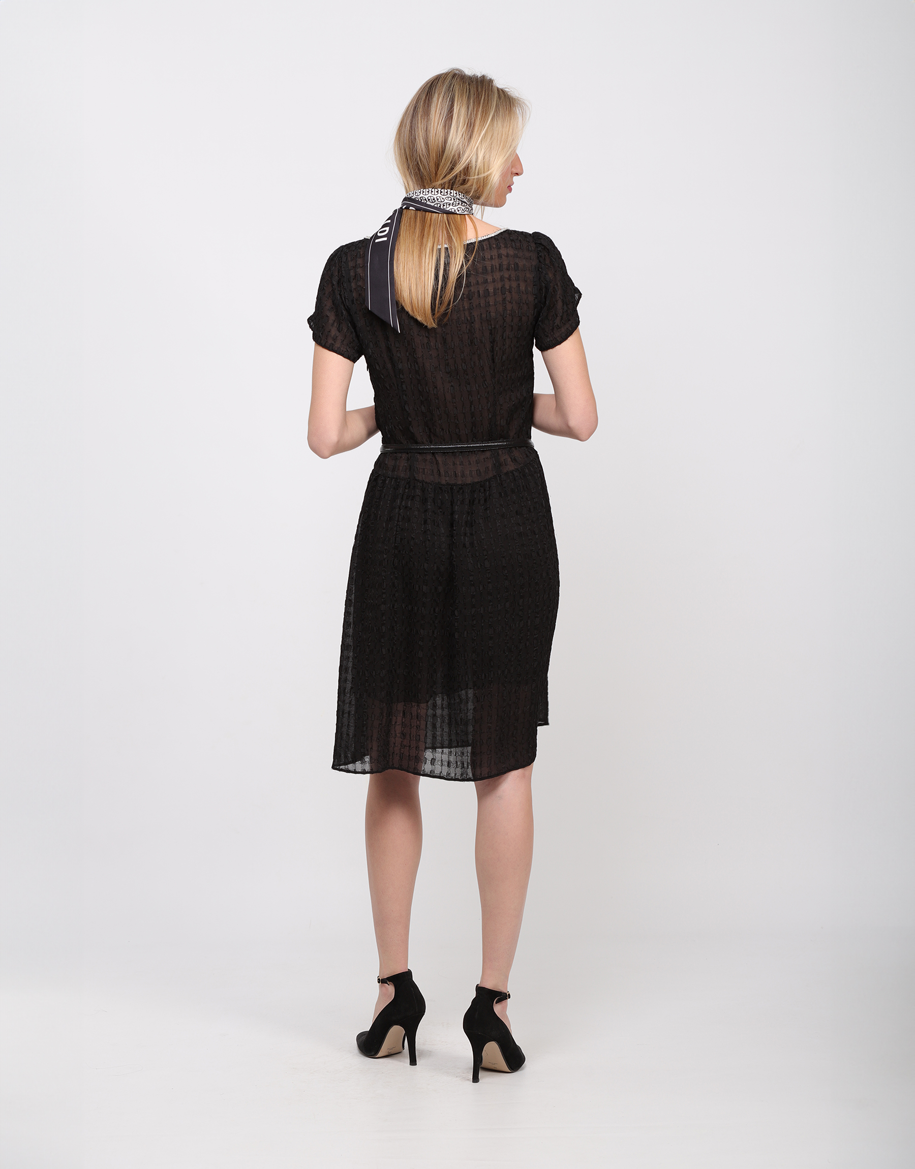 Robe noire midi en soie et viscose brodé bouillonné  